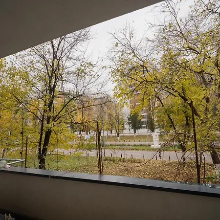 아파트 Park With Large Patio & Nature Therapy 부쿠레슈티
