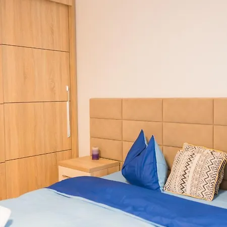 아파트 Park With Large Patio & Nature Therapy 부쿠레슈티