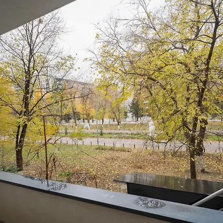 דירה Park With Large Patio & Nature Therapy